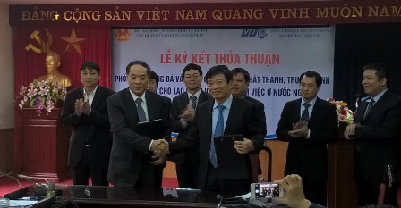Lao động Việt Nam ở nước ngoài sẽ được xem truyền hình, phát thanh trực tuyến ảnh 1